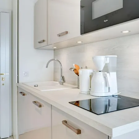 아파트 Upstays Sea View Terrace 20m2 *